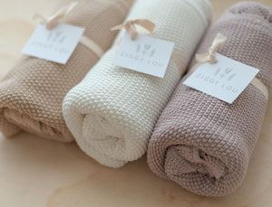 Heirloom Knit Blanket (Caramel)